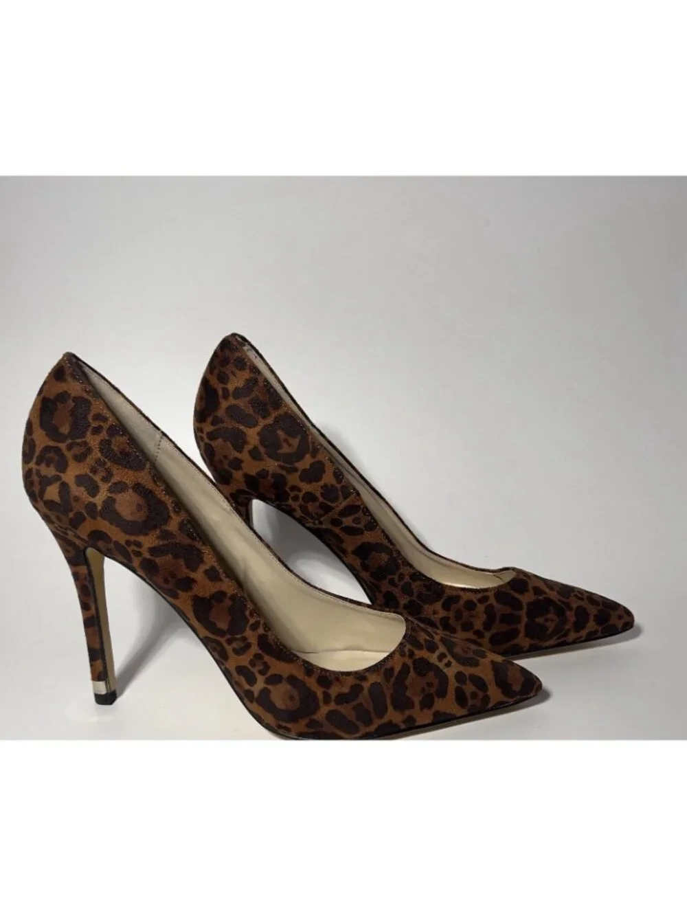 Kardashian Kollection Women’s Leopard Print Stiletto Pumps Size 9M